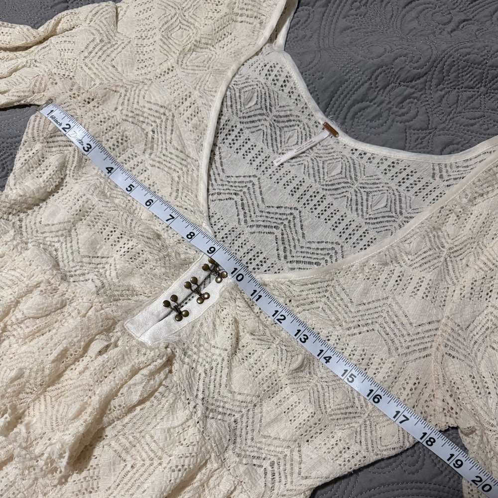 Free People Vintage Ivory Lace Top sz L🥀 - Picture 8 of 11